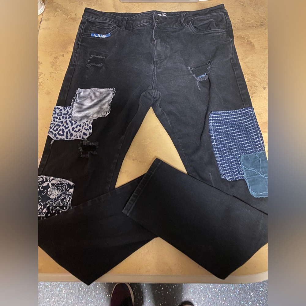 Cryspdenim patch black jeans Sz 38